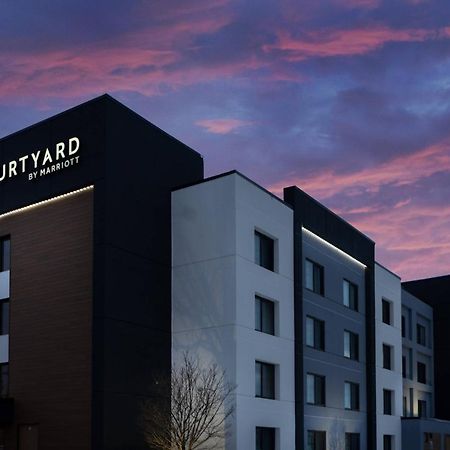 Courtyard By Marriott Buffalo Amherst/University Hotel Exterior photo