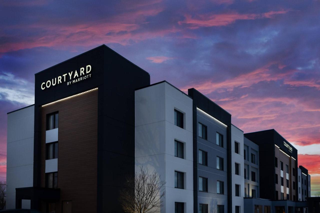 Courtyard By Marriott Buffalo Amherst/University Hotel Exterior photo