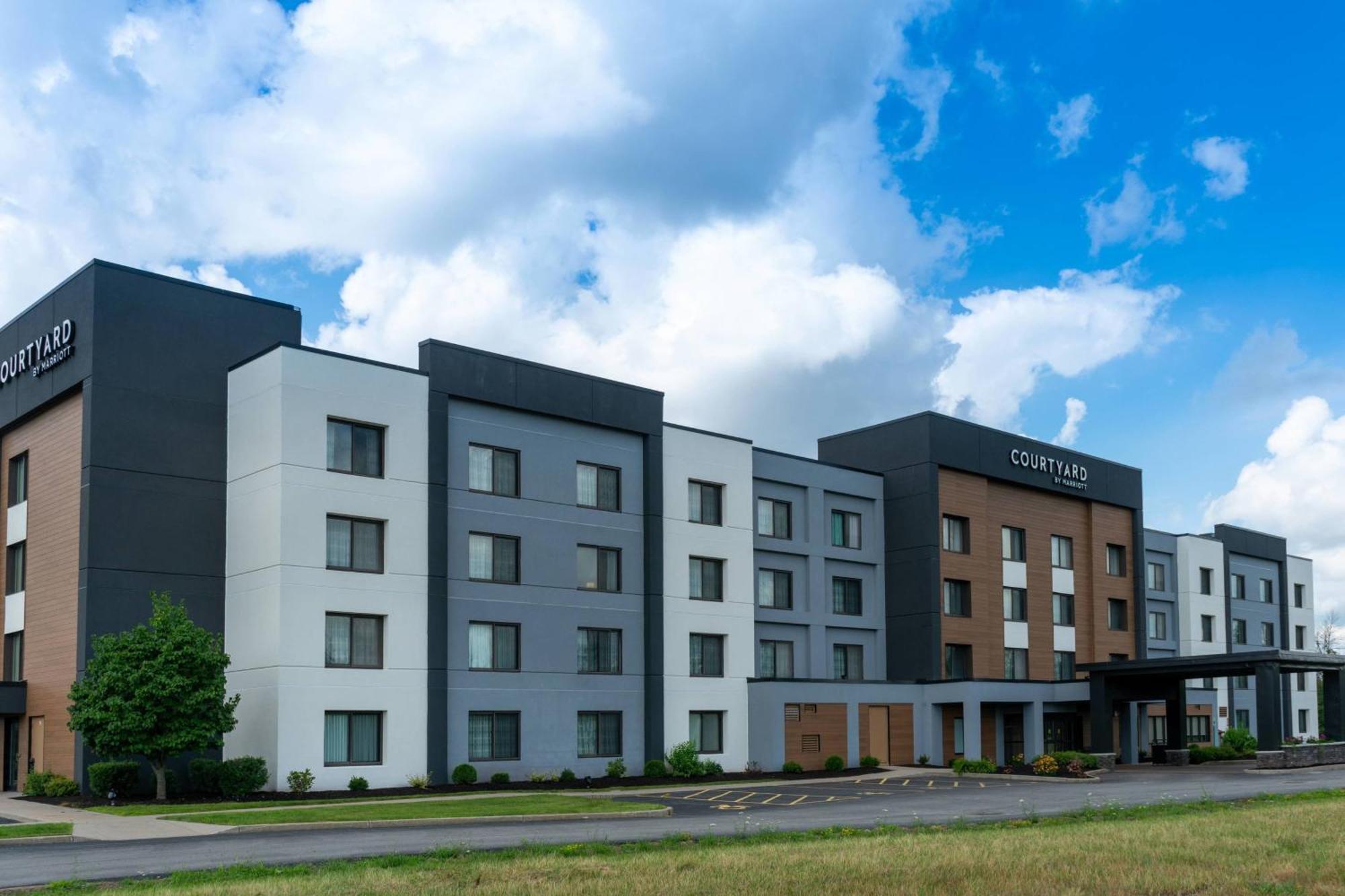 Courtyard By Marriott Buffalo Amherst/University Hotel Exterior photo